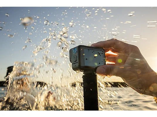 GoPro Hero13 Ultra Wide Edition, Sensor de 27 MP, Micrófono, Pantalla LCD frontal con Vista Previa, Sensor CMOS de 1/1,9", Negro