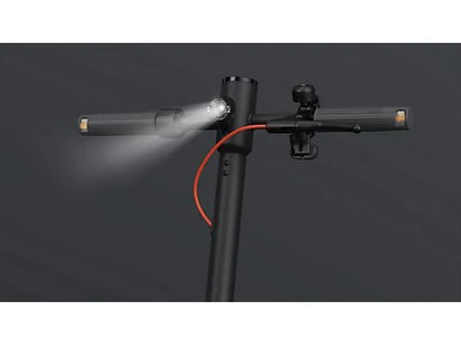 Xiaomi Scooter Elite, Pot máx 700W, Pot nominal 400W, Vel 25 km/h, 10000 mAh, Negro